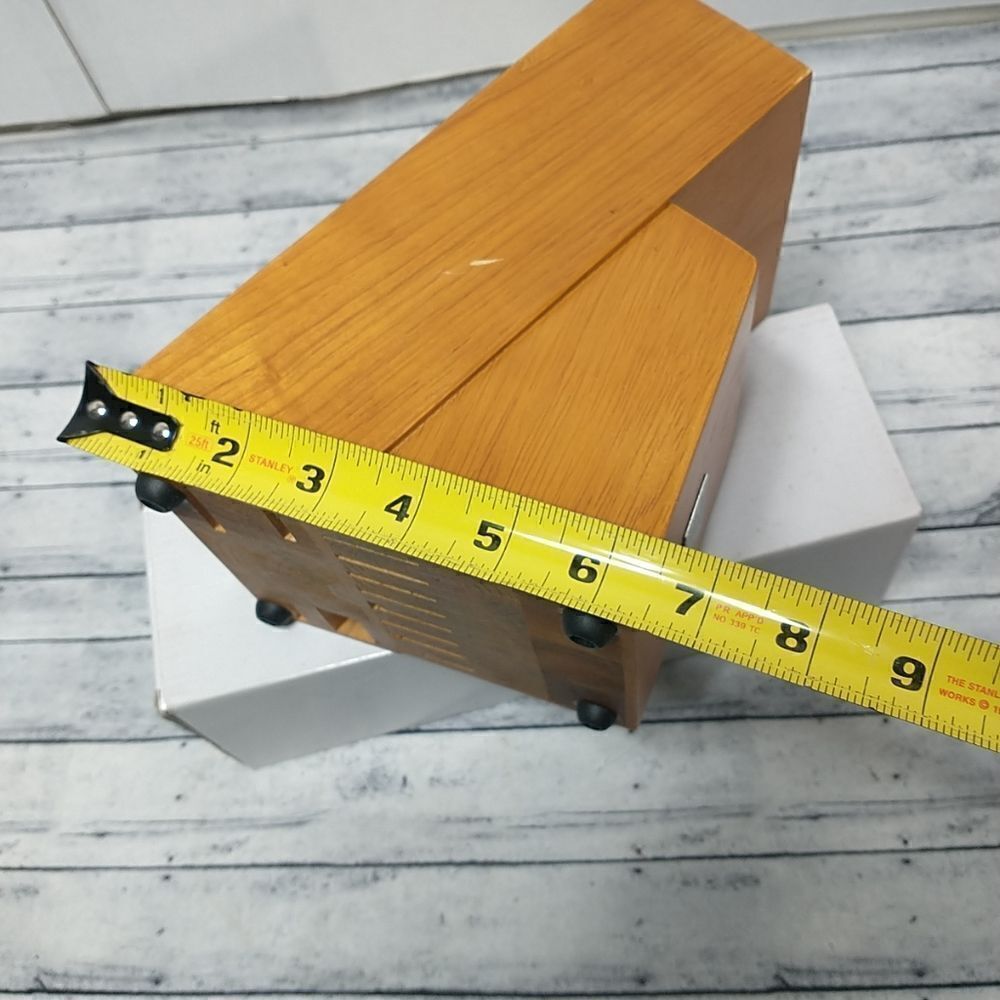 Chicago Cutlery Oak Wooden Knife Block 14 Slots Vintage. Condition is Used.